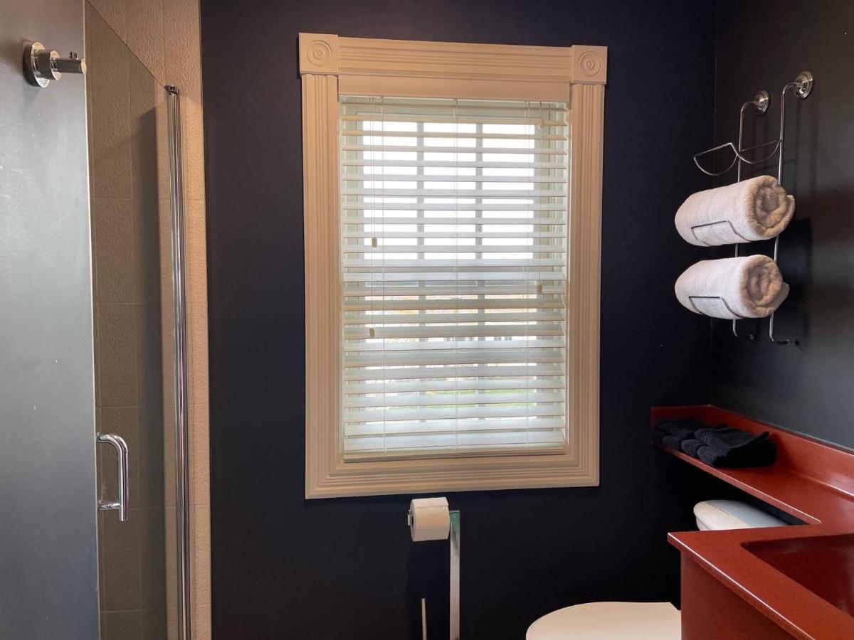 Globetrotters B&B Niagara-on-the-Lake Exteriör bild