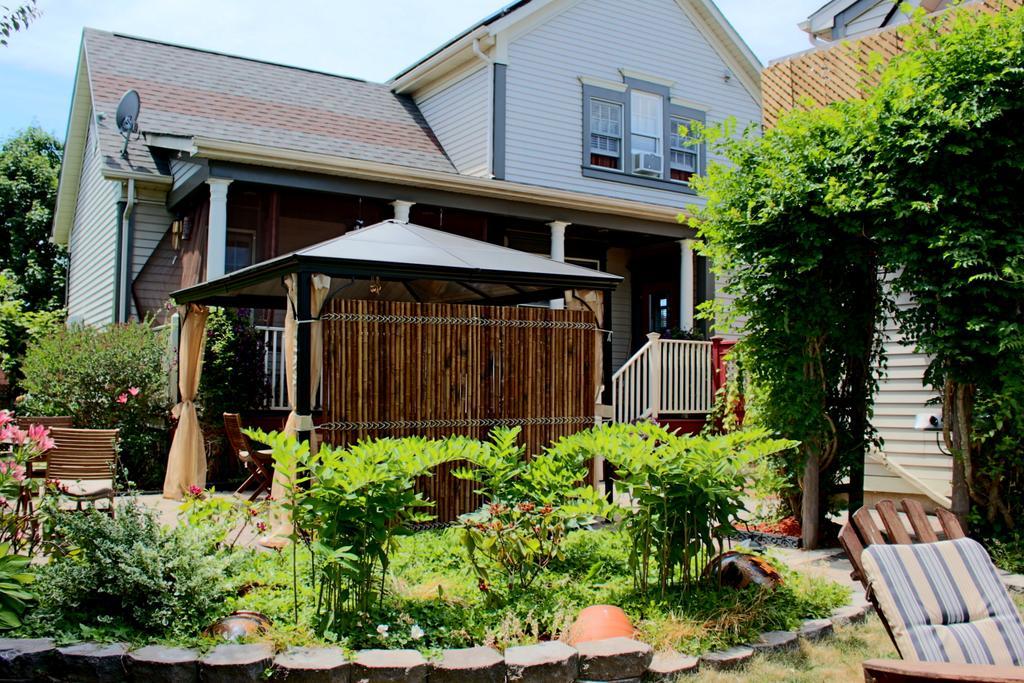 Globetrotters B&B Niagara-on-the-Lake Exteriör bild